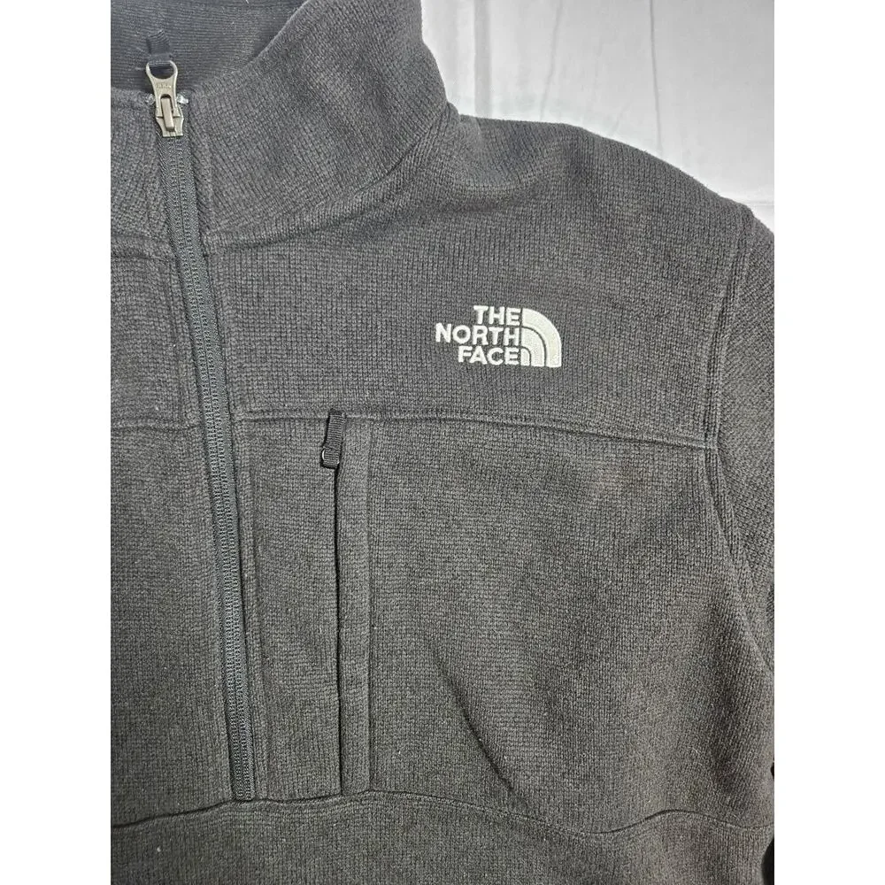 The North Face Gordon Lyons Men’s Medium Black 1/4 Zip Fleece Pullover